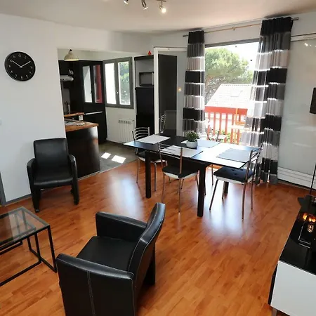 아파트 Joli T3 En Duplex Tout Equipe 비아히쯔