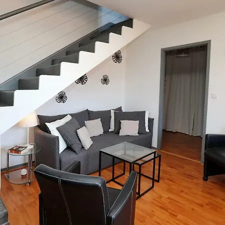 Joli T3 En Duplex Tout équipé Biarritz